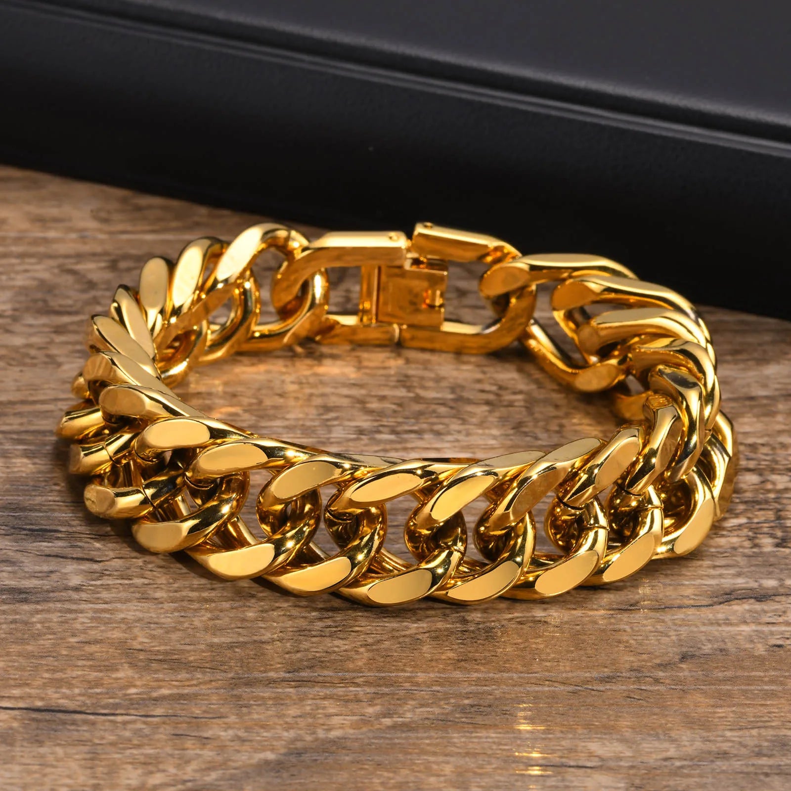 Bracelet Cubain PitonStyle Imposer le respect sans dire un mot